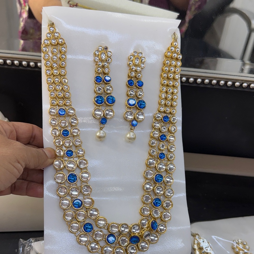 Elegant Gold and Blue Jewelry Set